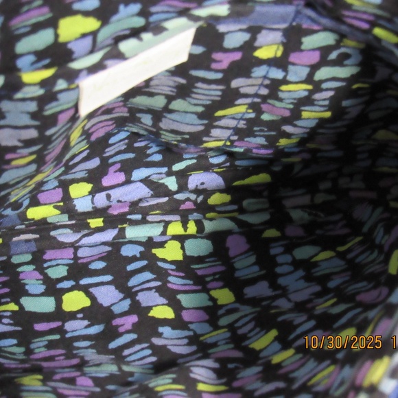 Vera Bradley Quilted Floral Pattern Cross Body Bag - Picture 9 of 11